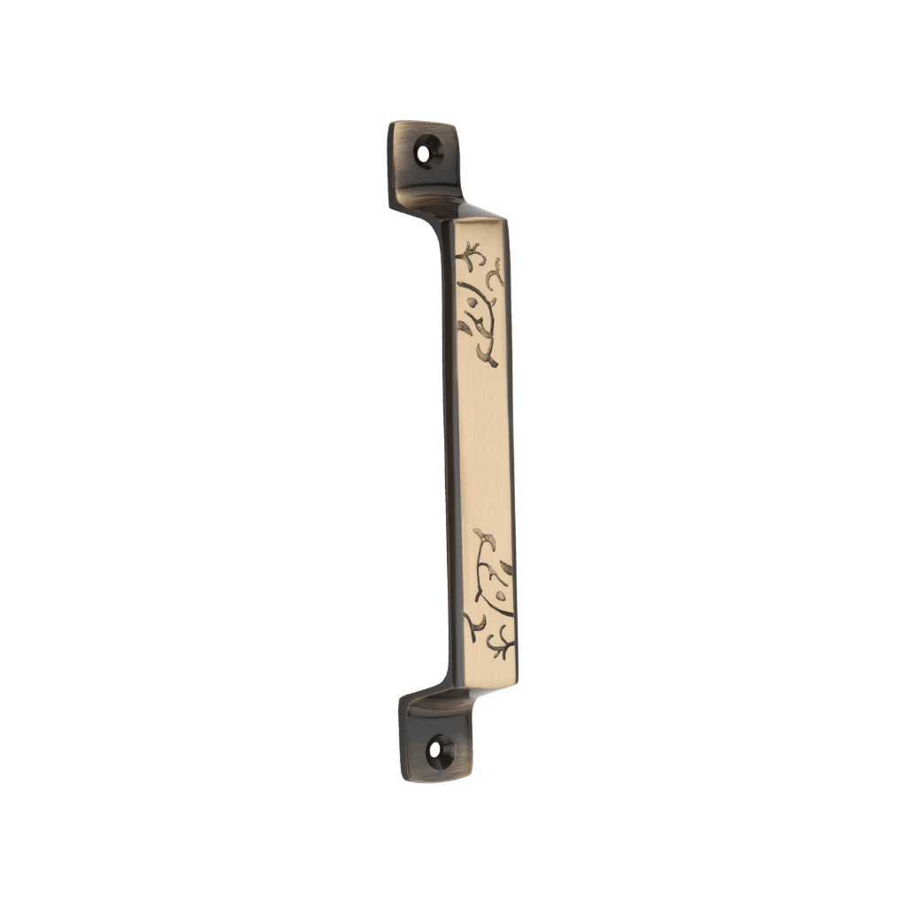 Discover the best in brass cabinet handles – our collection offers durable and stylish options for your cabinetry. Elevate your space effortlessly with our timeless and sophisticated designs, ensuring the highest quality in functionality. Explore the range of best brass drawer pulls, perfect for modern and classic interiors.