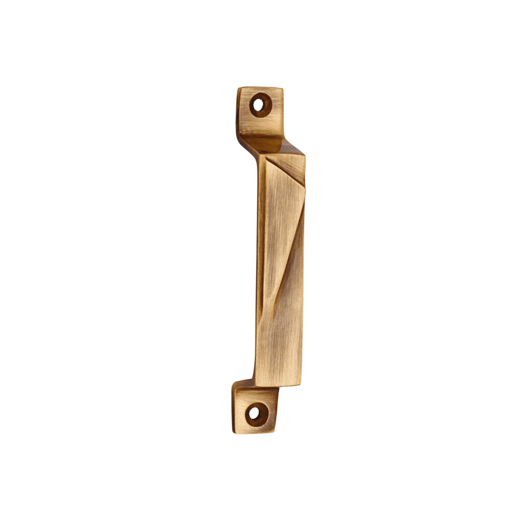Discover the best in brass cabinet handles – our collection offers durable and stylish options for your cabinetry. Elevate your space effortlessly with our timeless and sophisticated designs, ensuring the highest quality in functionality. Explore the range of best brass drawer pulls, perfect for modern and classic interiors.